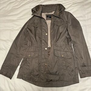 Short Utility Tench Rain Jacket